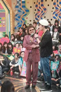 《大家来说笑》：笑声背后是辛酸泪，黑色幽默的绝妙演绎